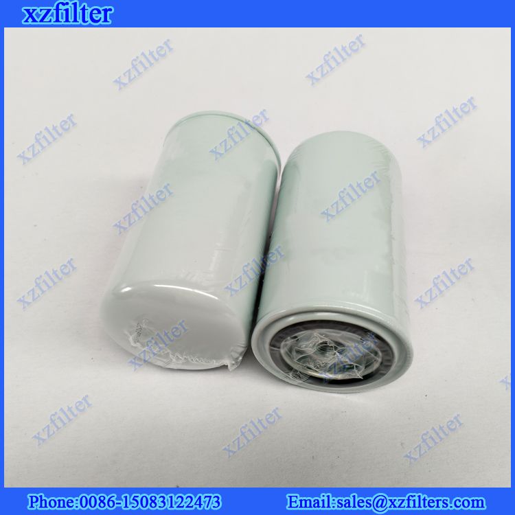 Replace Oil Filter Element P554407 LF699 BT237 SO242